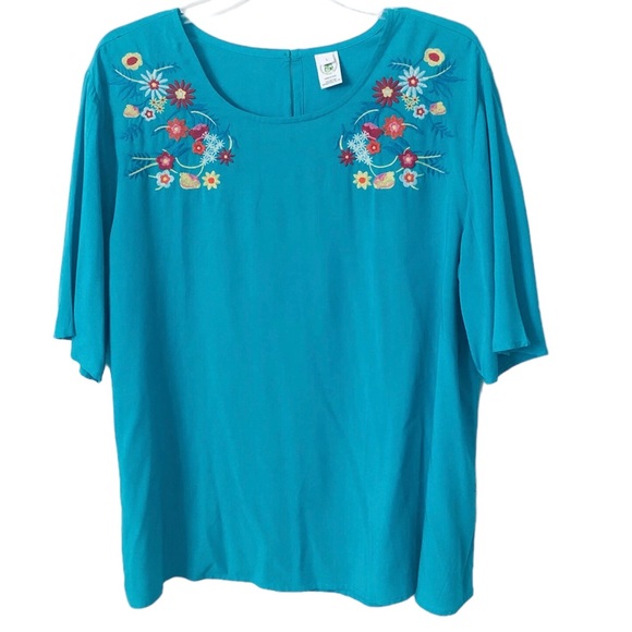 This & That Women’s Teal Floral Embroidered Shortsleeved Free-flowing Blouse - Picture 13 of 14